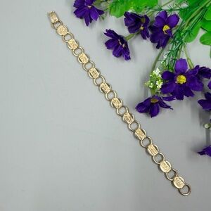 Sarah Coventry Signed Vintage Gold Textured Circle Link Bracelet